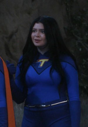 Nora_Thunderman_Teen_Supersuit.jpg