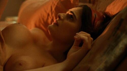 Nava Mau - Baby Reindeer - S01E05 - 1_1-500.jpg