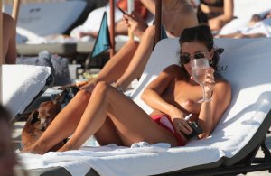 Petra Kladivova Sexy Topless 7 thefappeningblog.com.jpg