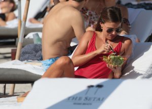 Petra Kladivova Sexy Topless 13 thefappeningblog.com.jpg