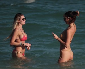 Francesca Brambilla & Livia Canalis Sexy 17 thefappeningblog.com.jpg