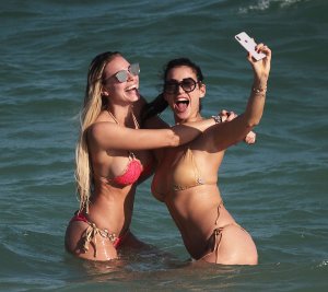 Francesca Brambilla & Livia Canalis Sexy 32 thefappeningblog.com.jpg
