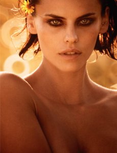 Sofia Resing 4 thefappeningblog.com.jpg