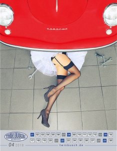 Twin Busch 5 thefappeningblog.com.jpg