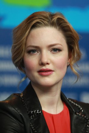 Holliday_Grainger.jpg