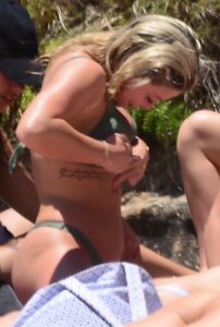 Courtney Cole 7 thefappeningblog.com.jpg