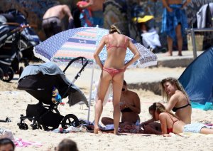 Kendal Lee Schuler Areola Peeks 29 thefappeningblog.com.jpg