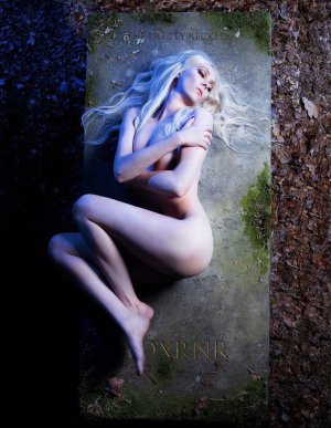 Taylor Momsen Death By Rock and Roll 2020 02.jpg