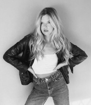 740full-ana-mulvoy--ten (6).jpg