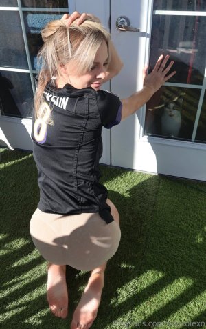 ariacolexo pic (126).jpeg