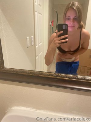 ariacolexo pic (454).jpeg