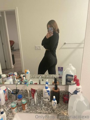 ariacolexo pic (469).jpeg