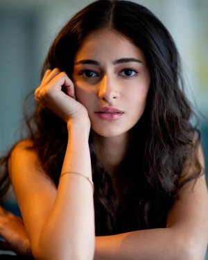 Ananya-Panday-age.jpg