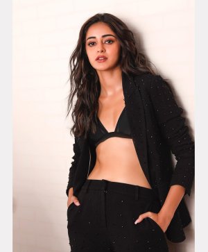 Ananya-Pandey-2-2.jpg