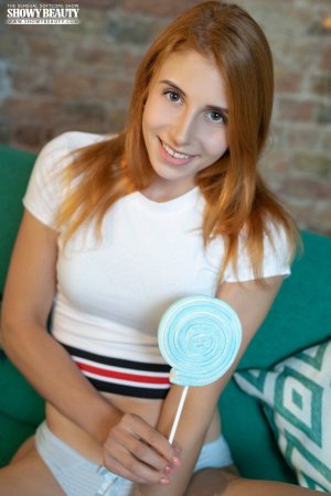 0011-02 thefappeningblog.com.jpg