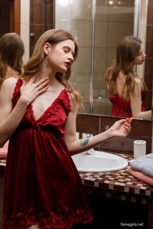 0002-01 thefappeningblog.com.jpg