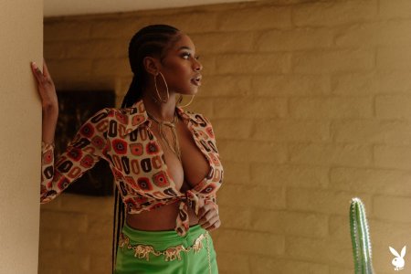 0001-03 thefappeningblog.com.jpg