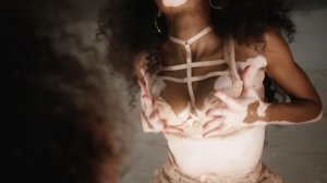 Winnie Harlow 24 thefappeningblog.com.JPG