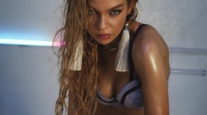 Stella Maxwell Sexy 8 thefappeningblog.com.JPG