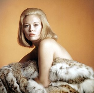 Faye Dunaway 14.jpg