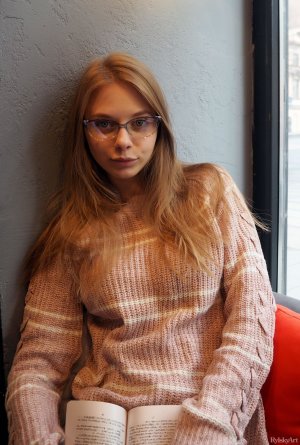 0016-01 thefappeningblog.com.jpg