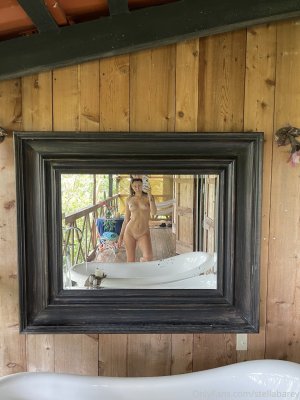 stellabarey pic (1945).jpg