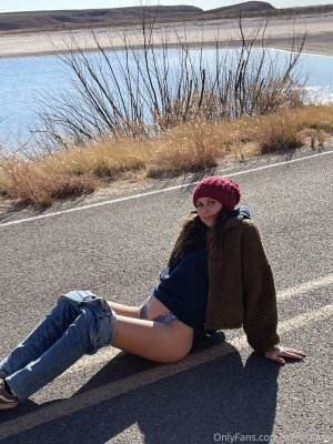 stellabarey pic (1953).jpg