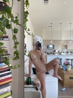 stellabarey pic (1970).jpg