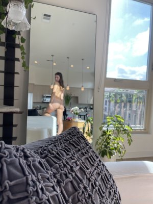 stellabarey pic (1988).jpg