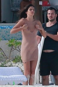 Sara Sampaio 25 thefappeningblog.com.jpg