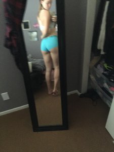 Mackenzie Lintz 5 thefappeningblog.com.jpg