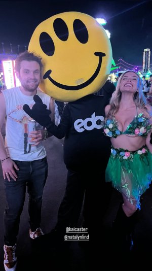 Natalie Alyn Lind (1).jpg