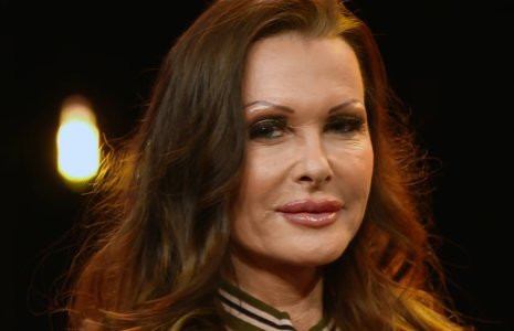 Screenshot_20240520_220305_Video Player.jpg