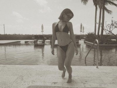 Maren-Morris-Bikini (1).jpg