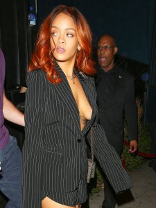 Rihanna (50).jpg