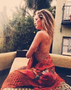 Amber Heard Topless.jpg