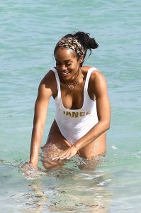 Rachel Lindsay 11 thefappeningblog.com.jpg