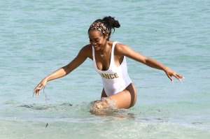 Rachel Lindsay 12 thefappeningblog.com.jpg