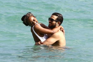 Rachel Lindsay 23 thefappeningblog.com.jpg