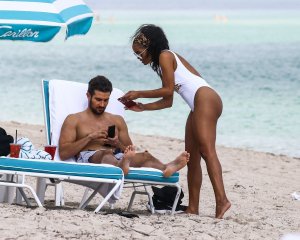 Rachel Lindsay 48 thefappeningblog.com.jpg