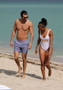 Rachel Lindsay 104 thefappeningblog.com.jpg