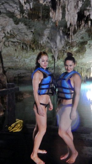 1323361642 with Roxanne Mckee (from Dominion).jpg