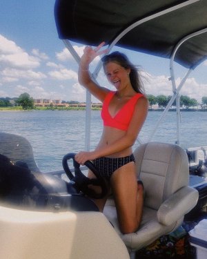 640full-darci-lynne-farmer (1).jpg