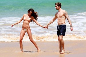 Izabel Goulart Sexy 16 thefappeningblog.com.jpg