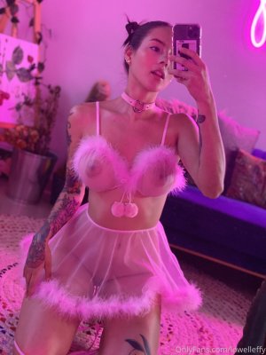 lowelleffy Pic (43).jpg