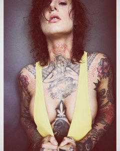 Jennifer Weist Braless 2 thefappeningblog.com.jpg