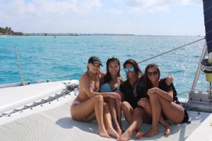 Olivia Holt 1 Cancun bikini.jpg