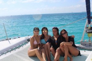 Olivia Holt 2 Cancun bikini.jpg