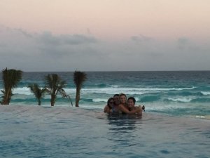 Olivia Holt 14 Cancun bikini.jpg