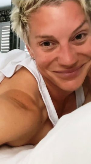 Katee Sackhoff - Selfie Clip 4yvTGjQZ_o.jpg